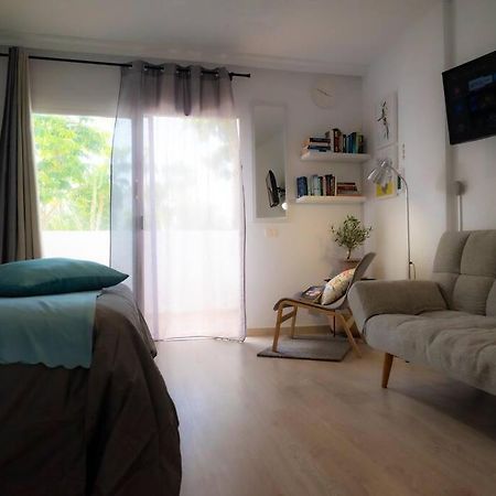 Las Americas Studio Арона Екстер'єр фото